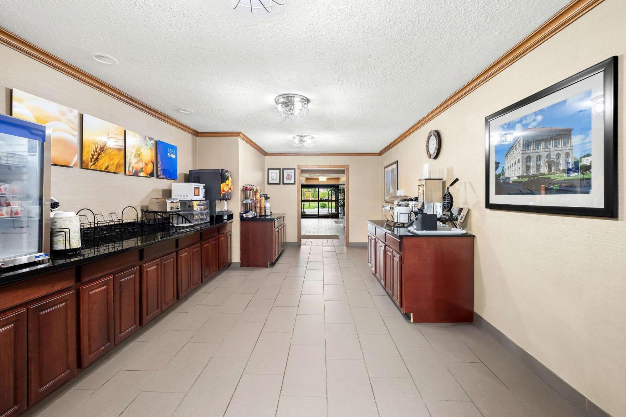 Comfort Inn 3*