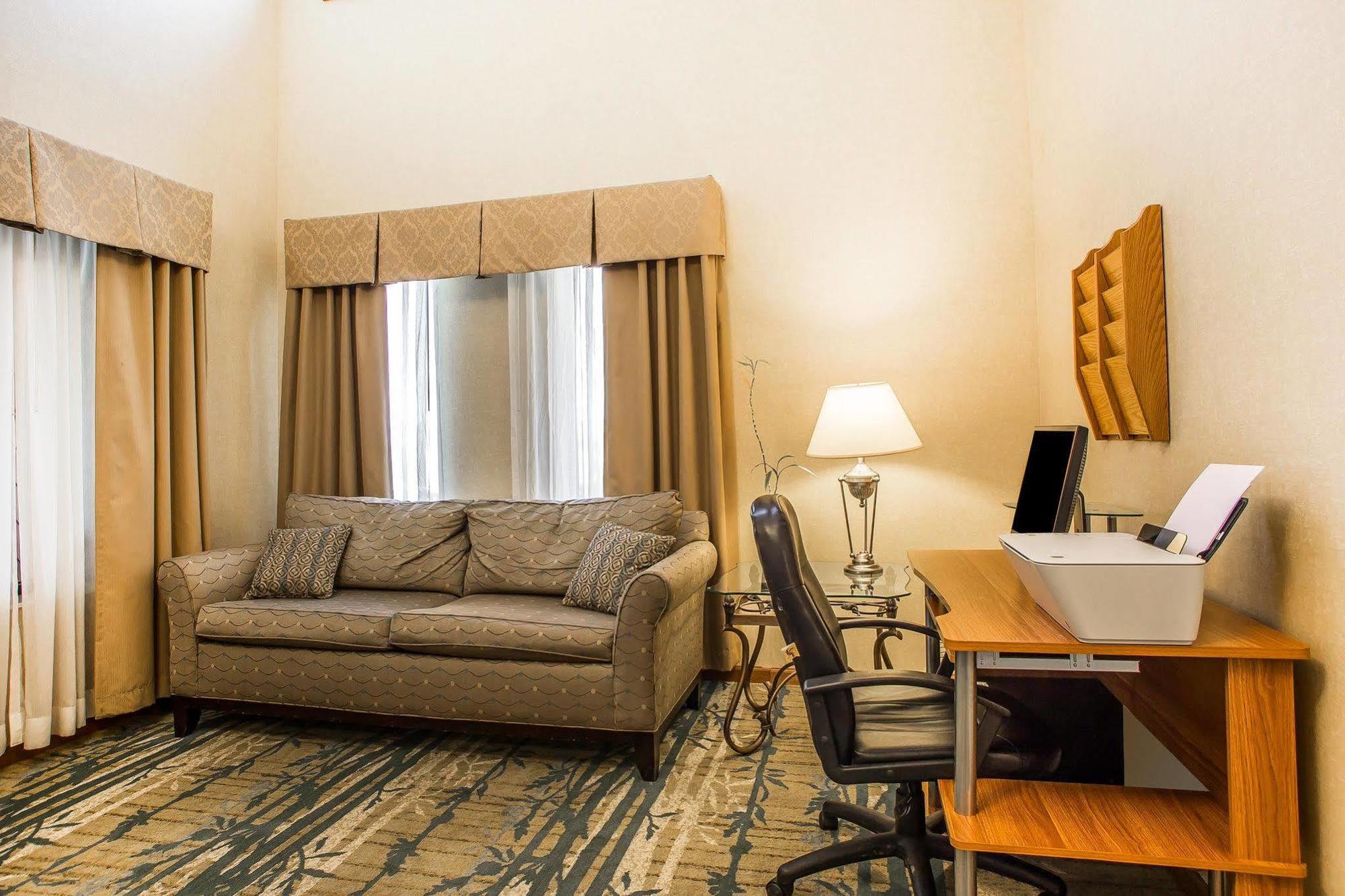 Comfort 3* Van Wert